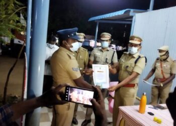 திண்டுக்கல் மாவட்டம் கீரனூர் அருகே வெடிகுண்டை காரில் கடத்தி வந்த 6 பேர்‌‌‌ கைது