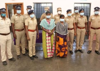 ஓடும் பேருந்தில் பெண்ணிடம் நகைகள் கொள்ளை – 3 பெண்கள் அதிரடி கைது – ரூ.9 லட்சம் மதிப்புள்ள நகைகள் மீட்பு