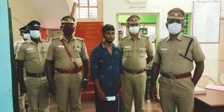 போலியான நாகமாணிக்க கல்லை அசல் கல் என நினைத்து பறித்து சென்ற கொள்ளையர் கைது – 2 செல்போன்கள், 3 இருசக்கர வாகனங்கள் பறிமுதல்