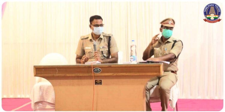 தூத்துக்குடி நகர உட்கோட்டத்தில் அனைத்து காவல் ஆய்வாளர்கள் மற்றும் உதவி ஆய்வாளர்களுக்கான அறிவுரை கூட்டம்