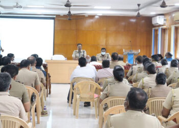 தூத்துக்குடியில் எஸ்பி ஜெயக்குமார் தலைமையில் காவல் ஆய்வாளர்களுக்கான மாதாந்திர ஆய்வு கூட்டம்