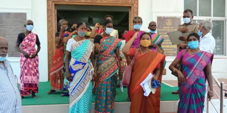 அனைத்திந்திய ஜனநாயக மாதர் சங்கத்தினர் ஆர்ப்பாட்டம்