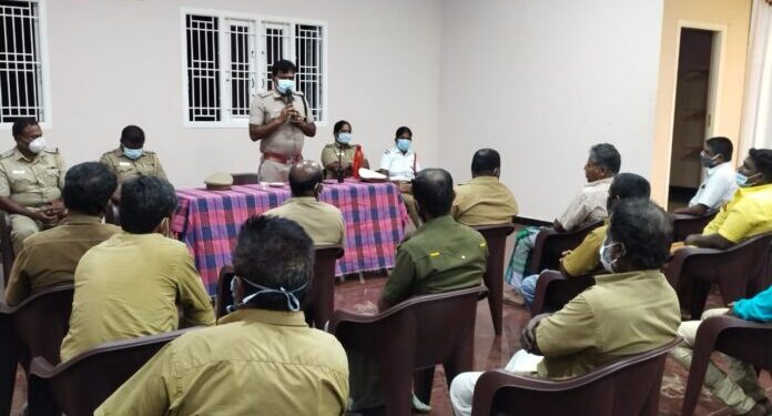 திண்டுக்கல் டிஎஸ்பி முத்துக்குமார் தலைமையில் ஆட்டோ ஓட்டுநர்களுடன் ஆலோசனை கூட்டம்