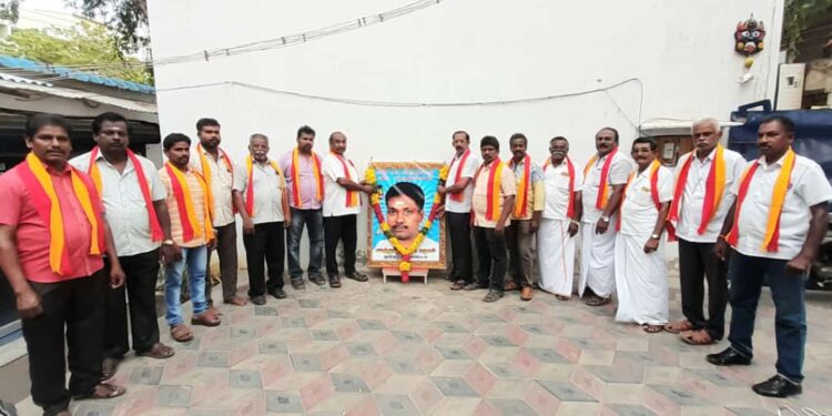 தூத்துக்குடி மாவட்ட சமத்துவ மக்கள் கழகம் சார்பில் “அகில இந்திய நாடார் பாதுகாப்பு பேரவை நிறுவனத் தலைவர் வெங்கடேச பண்ணையார்”18 வது நினைவு தினம் அனுஷ்டிக்கப்பட்டது