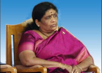 ஓ.பன்னீர்செல்வத்தின் மனைவி விஜயலட்சுமி மாரடைப்பால் காலமானார்