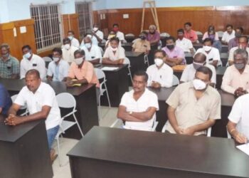 நெல்லை மாநகர காவல் ஆணையாளர் தலைமையில் டாஸ்மாக் மதுபான கடை மேற்பார்வையாளர்களுடன் ஆலோசனை கூட்டம்