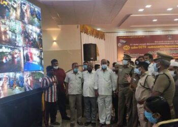 110 நவீன C.C.T.V கண்காணிப்பு கேமராக்களின் செயல்பாட்டை சேலம் மாநகர காவல் ஆணையர் நஜ்முல் ஹோதா,I.P.S., துவக்கிவைத்தார்