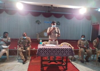 கத்தி, அருவாள் செய்வோர்கள் அரசின் கட்டுப்பாடுகளை மீறுவோர் மீது கடும் நடவடிக்கை எடுக்கப்படும் என டி எஸ் பி எச்சரிக்கை :