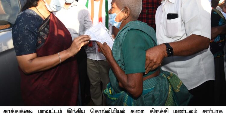 ஆதிச்சநல்லூரில் மத்திய தொல்லியல் துறை சார்பில் மீண்டும் அகழாய்வு பணி    ஸ்ரீவைகுண்டம் எம்.எல்.ஏ., ஊர்வசி அமிர்தராஜ்  முன்னிலையில் கனிமொழி எம்.பி. தொடங்கி வைத்தார். 