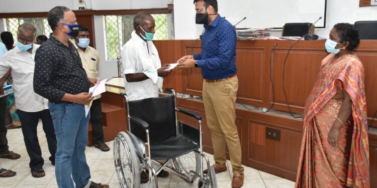 வேதாரண்யத்தில் மழைநீர் சேகரிப்பு மற்றும் பராமரிப்பு பிராச்சார வாகனம்! – நாகை மாவட்ட ஆட்சியர் அருண்தம்புராஜ் துவக்கி வைத்தார்