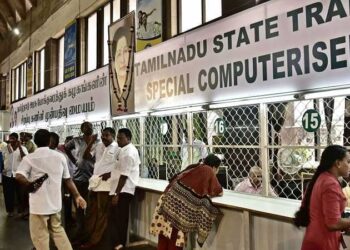 தீபாவளி பண்டிகைக்காக அரசு விரைவு பஸ்களில் நாளை முதல் டிக்கெட் முன்பதிவு செய்யலாம் என அறிவிப்பு