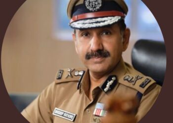 சென்னை பெருநகர காவல்துறையை மூன்றாகப் பிரித்து தாம்பரம், ஆவடி மாநகராட்சிகளுக்கு புதிய காவல் ஆணையர்கள் நியமனம்..!  ஏடிஜிபி சந்தீப் ராய் ரத்தோர், ரவி ஆகியோர் விரைவில் பொறுப்பேற்பு