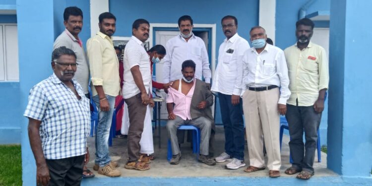 கொடைக்கானலில் இன்று 5 வது மெகா தடுப்பூசி முகாம்: திமுக நகர செயலாளர் இப்ராஹிம் கொடைக்கானல் நகர்நல அலுவலர் சுப்பையா ஆகியோர் முன்னிலையில் நடைபெற்றது.