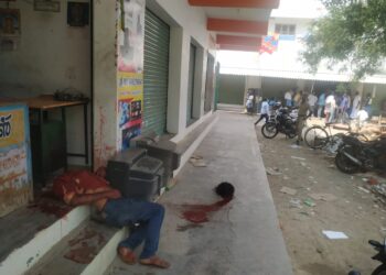 டிவி மெக்கானிக் தலை துண்டித்து கொடூர கொலை : தூத்துக்குடி மாவட்டத்தில்  காதல் விவகாரத்தில்  பயங்கரம்!!