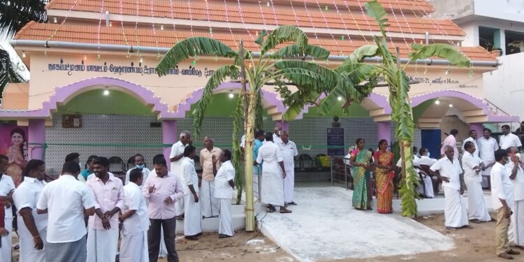 MLA ஓ.எஸ்.மணியன் வாய்மேடு கடைத் தெரு பயணிகள் நிழலகத்தை திறந்து வைத்தார்