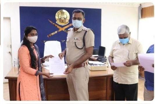 பணியிலிருக்கும் போது மரணமடைந்த காவல்துறையினரின் வாரிசுதாரர்கள் 5 பேருக்கு கருணை அடிப்படையில் அரசு வேலை