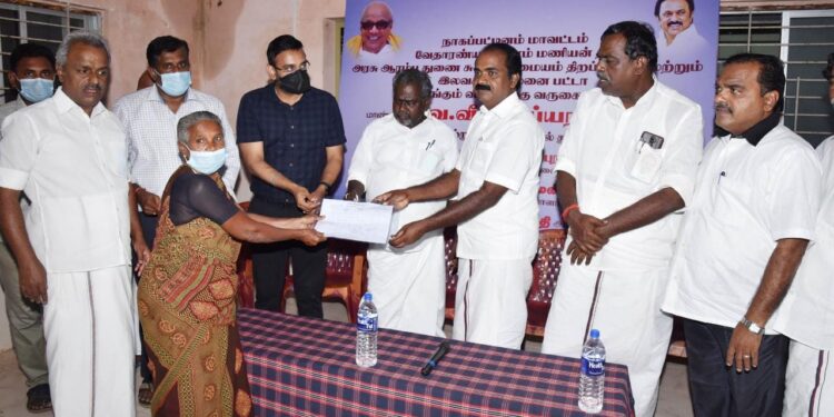 வேதாரண்யம் வட்டத்தில் 5 நலவாழ்வு மைய கட்டிங்களை சுற்றுச்சூழல் காலநிலை மாற்றத்துறை மற்றும் இளைஞர் நலன், விளையாட்டு மேம்பாட்டுத்துறை அமைச்சர் சிவ.வீ.மெய்யநாதன் திறந்து வைத்தார்