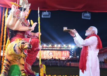 நவராத்திரி திருவிழா, ஒவ்வொருவரின் வாழ்விலும் நலமும், வளமும் கொண்டு வரட்டும் என பிரதமர் மோடி வாழ்த்து