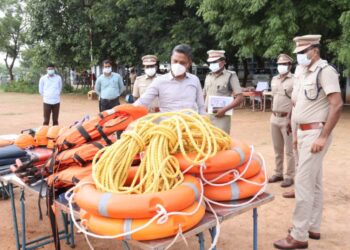 தூத்துக்குடி மாவட்டத்தில் வெள்ளதடுப்பு முன்னெச்சரிக்கை நடவடிக்கைகள் குறித்து ஐஜி ஆய்வு