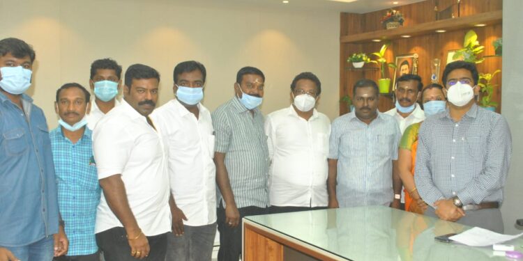 வெள்ளப்பள்ளம் கடற்கரையில், சுமார் ரூ.2 கோடி மதிப்புள்ள 2.36 Kg அம்பர்கிரிஷ் வைத்திருந்த இருவர் கைது