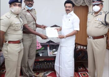 சூலூர் காவல் நிலைய ஆய்வாளர் மாதய்யனைப் பாராட்டி முதலமைச்சர் மு.க. ஸ்டாலின் அளித்த வாழ்த்து மடல்.