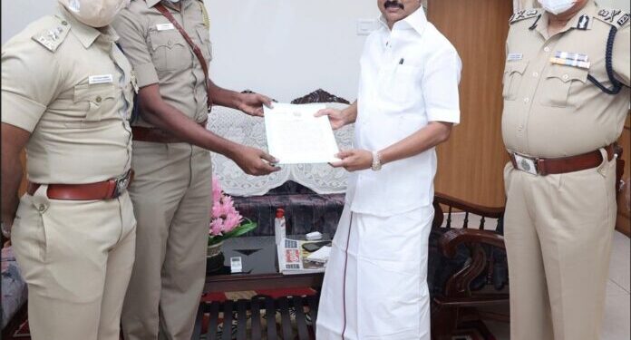 சூலூர் காவல் நிலைய ஆய்வாளர் மாதய்யனைப் பாராட்டி முதலமைச்சர் மு.க. ஸ்டாலின் அளித்த வாழ்த்து மடல்.