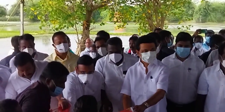 நாகை மாவட்டத்தில் வடகிழக்கு பருவமழையின் பாதிப்புகள் குறித்து தமிழக முதலமைச்சர் மு .க. ஸ்டாலின் அவர்கள் இன்று மதியம் நேரில் ஆய்வு