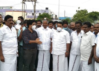 மழை வெள்ளம் இருந்தாலும் சிறப்பு பேருந்துகள் தடையின்றி இயக்கப்படும் என நெல்லையில் அமைச்சர் ராஜகண்ணப்பன் தெரிவித்தார்