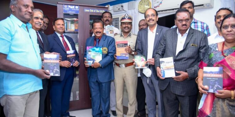 கோவை டிஐஜி அலுவலகப் பணியாளர்களுக்கென தனி நூலகம்