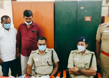 வீடு புகுந்து தங்க நகைகளை திருடிய 4 பேர் கைது– ரூபாய் 14 லட்சம் மதிப்புள்ள 44 பவுன் தங்க நகைகள் மீட்பு -தூத்துக்குடி போலீசார் அதிரடி