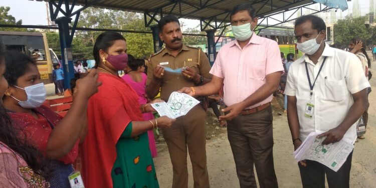 தூத்துக்குடி பழைய பேருந்து நிலையத்தில் பெண் குழந்தைகள் பாதுகாப்பு விழிப்புணர்வு பிரச்சாரம்