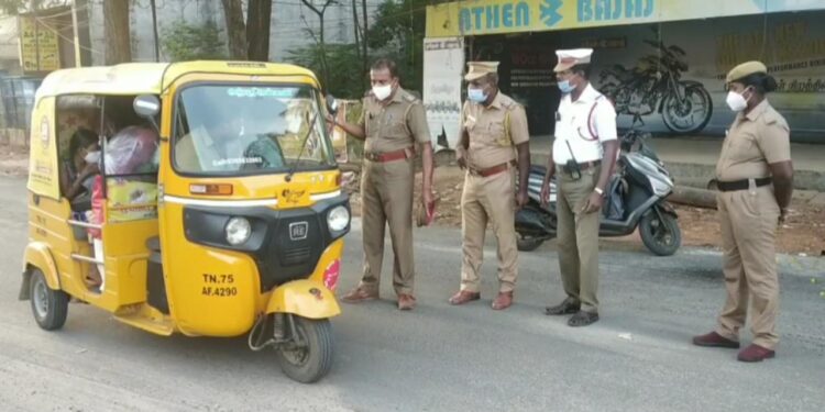 குமரி மாவட்டத்தில் முழு ஊரடங்கு சாலைகள் வெறிச்சோடி காணப்பட்டது