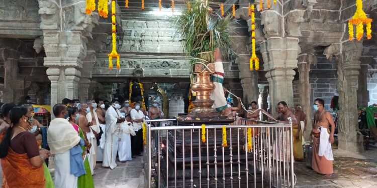பூதப்பாண்டி பூதலிங்கசுவாமி கோயில் திருவிழா கொடியேற்றத்துடன் நடைபெற்றது