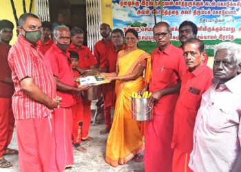 மேல்மருவத்தூர் ஆதிபராசக்தி ஆன்மிக இயக்கம் சார்பில் ஆதரவற்றோர் இல்லங்களில்   36ம் ஆண்டு பொங்கல் சமுதாயப் பணி