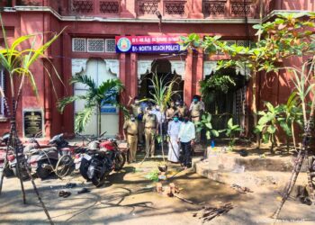 சென்னை B1 வடக்கு கடற்கரை காவல் நிலையத்தில் ஏசி கோடிலிங்கம் தலைமையில் பொங்கல் விழா வெகு சிறப்பாக கொண்டாடப்பட்டது.