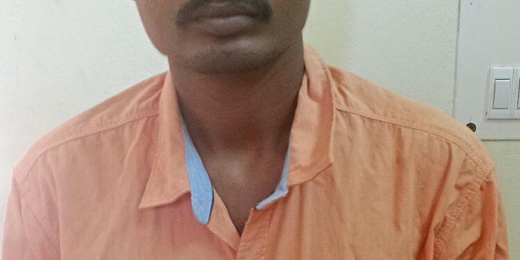 கள்ளக்காதலனோடு சேர்ந்து கணவனுக்கு எலிமருந்து கொடுத்து கொலை ?- வேதாரண்யம் அருகே பரபரப்பு