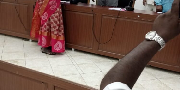 வேதாரண்யம் வட்டத்தின் சிறந்த வாக்குச்சாவடி அலுவலராக வடிவழகி தேர்வு