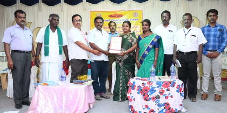 தூத்துக்குடியில் தொழில் முனைவோர் & வேலைவாய்ப்பு விழிப்புணர்வு முகாம்