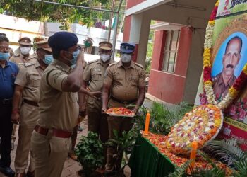 கடந்த வருடம் தீவிரவாதிகளால் சுட்டுக்கொல்லப்பட்ட சிறப்பு உதவி ஆய்வாளர் .வில்சன் நினைவு தினம் அனுசரிப்பு