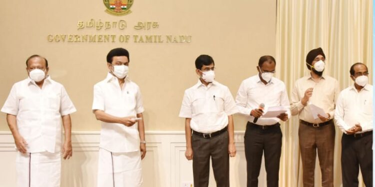 மு.க.ஸ்டாலின் ரூ.16 கோடி மதிப்பில் செண்பகராமன்புதூர் தென்னை மதிப்பு கூட்டு மைய கட்டடத்தினை காணொலி காட்சி வாயிலாக திறந்து வைத்தார்