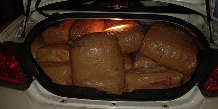 நாகை மாவட்ட தனிப்பிரிவு போலீசார் புதுப்பள்ளியில் இருந்து கடத்த முயன்ற சுமார் ரூ. 17 லட்சம் மதிப்பிலான கஞ்சா பறிமுதல் – 9 பேர் கைது