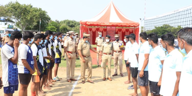 ஆண் காவலர்களுக்கான கைப்பந்து அணி – ஜவஹர் கொடியசைத்து துவக்கி வைத்தார்