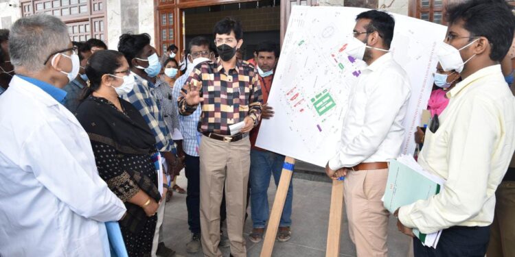 ஒரத்தூரில் அமைந்துள்ள புதிய அரசு மருத்துவகல்லூரி மருத்துவமனையினை மக்கள் நல்வாழ்வுத்துறை முதன்மைச் செயலாளர் ஜெ.ராதாகிருஷ்ணன் ஆய்வு