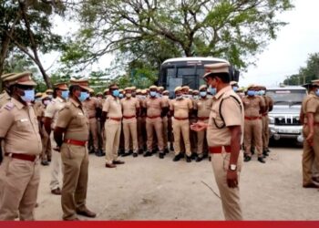 கள்ளக்குறிச்சி மாவட்டம் காவல் துணை கண்காணிப்பாளர் மகேஷ் தலைமையில் அணிவகுப்பு