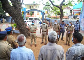பதட்டமான வாக்குச்சாவடிகளை ஆய்வு செய்த கன்னியாகுமரி மாவட்ட காவல் கண்காணிப்பாளர்  பத்ரிநாராயணன் IPS