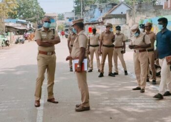 வேட்புமனு தாக்கல் சம்மந்தமான பாதுகாப்பு ஏற்பாடுகள் குறித்து மாவட்ட காவல் கண்காணிப்பாளர் எஸ். ஜெயக்குமார் நேரில் சென்று ஆய்வு.