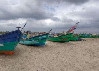 வங்கக் கடலில் உருவாகியுள்ள காற்றழுத்தத் தாழ்வு மண்டலம் – நாகை மாவட்ட மீனவர்கள் 4வது நாளாக கடலுக்கு செல்லவில்லை.