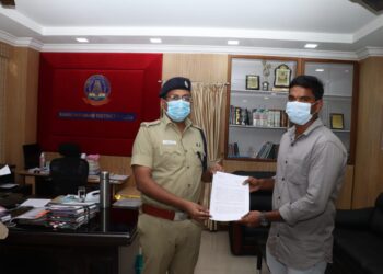 புதிதாக தேர்வு செய்யப்பட்டுள்ள ஆண் மற்றும் பெண் காவலர்களுக்கு பணி நியமன ஆணையை வழங்கிய மாவட்ட காவல் கண்காணிப்பாளர்*