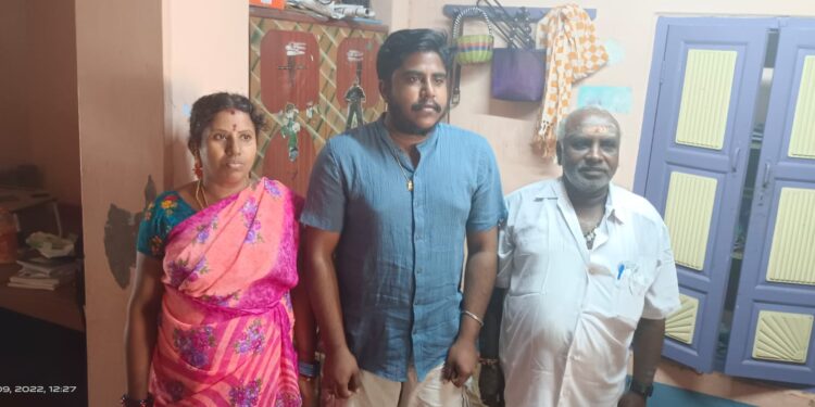 இரண்டு மாதங்களில் மருத்துவப் படிப்பு நிறைவுற உள்ள நிலையில் போரின் காரணமாக உக்ரைனிலிருந்து வேதாரண்யம் வந்த மருத்துவ மாணவர்.