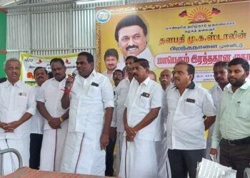 வேதாரண்யத்தில்  முதல்வர் மு.க.ஸ்டாலின் பிறந்த நாளை முன்னிட்டு ஏராளமான பெண்கள், பொதுமக்கள் இரத்ததானம் செய்தனர்.